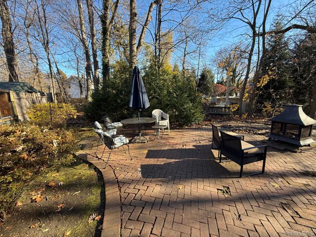 182 Maple Hill Road, Huntington, NY 11743