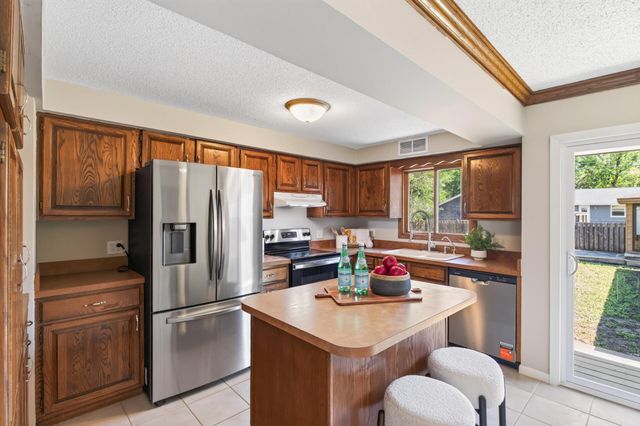 7148 Morgan Avenue N, Brooklyn Center, MN 55430
