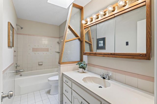 7148 Morgan Avenue N, Brooklyn Center, MN 55430