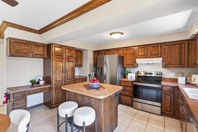 7148 Morgan Avenue N, Brooklyn Center, MN 55430