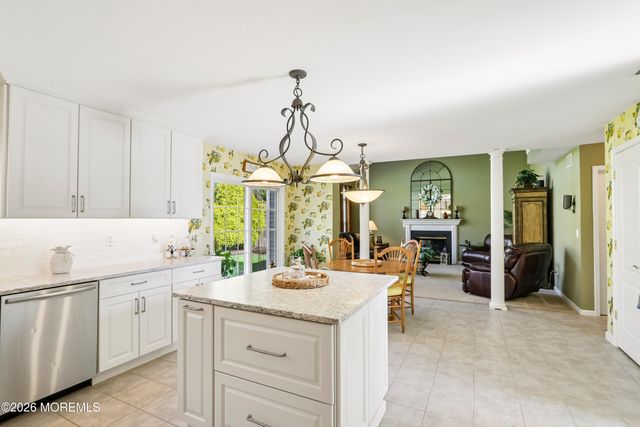 21 Orchid Lane, Barnegat, NJ 08005