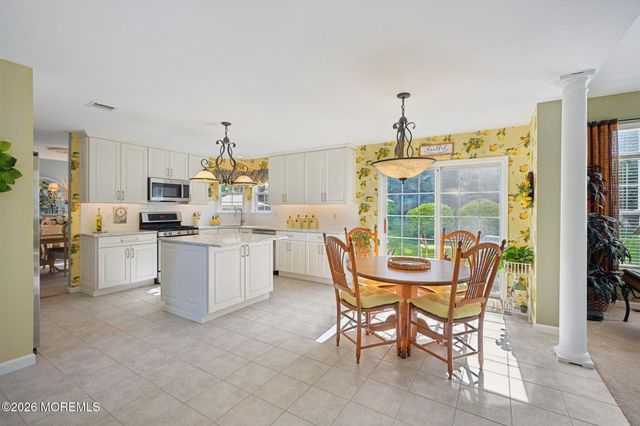 21 Orchid Lane, Barnegat, NJ 08005