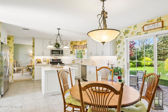 21 Orchid Lane, Barnegat, NJ 08005