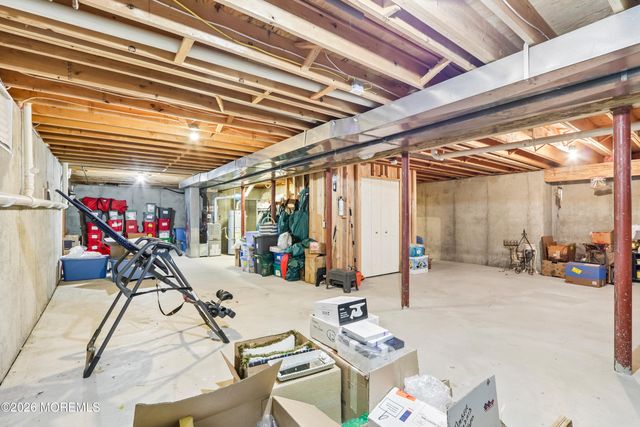 21 Orchid Lane, Barnegat, NJ 08005