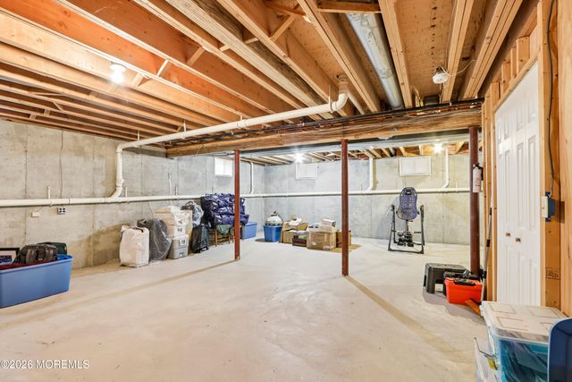 21 Orchid Lane, Barnegat, NJ 08005