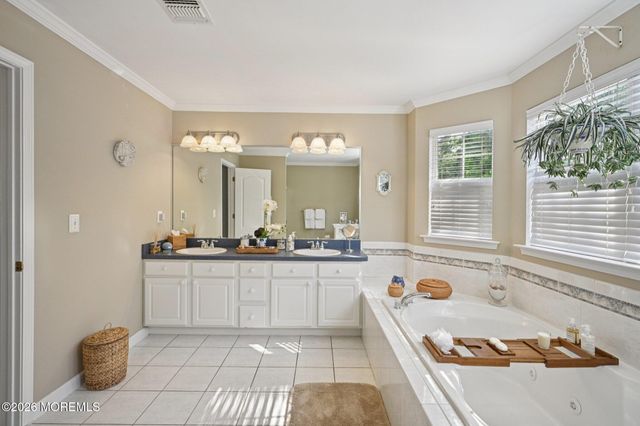21 Orchid Lane, Barnegat, NJ 08005
