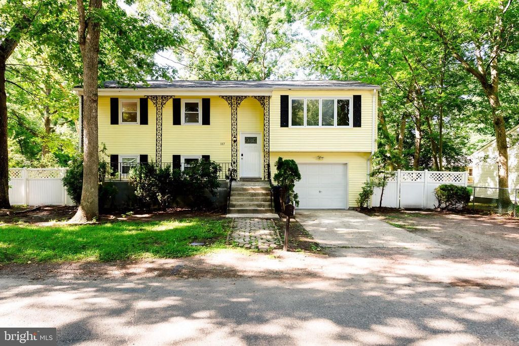 117 LILAC ST, Browns Mills, NJ 08015