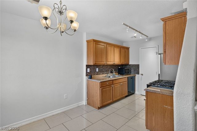 5330 East Charleston Boulevard 20, Las Vegas, NV 89142
