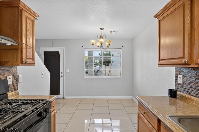 5330 East Charleston Boulevard 20, Las Vegas, NV 89142