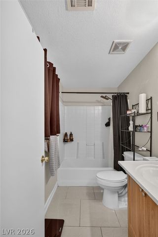 5330 East Charleston Boulevard 20, Las Vegas, NV 89142
