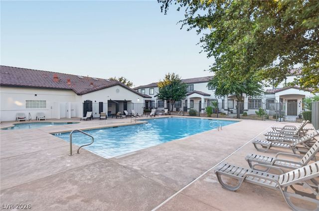 5330 East Charleston Boulevard 20, Las Vegas, NV 89142