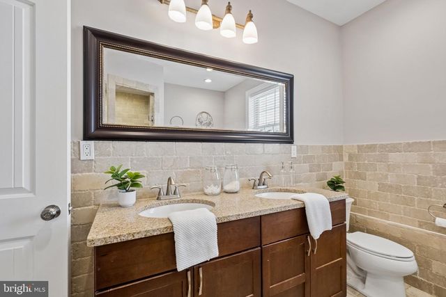1343 CHRISTIAN ST, Philadelphia, PA 19147