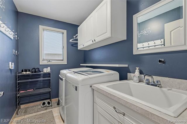 53146 Michael Drive, New Baltimore, MI 48047