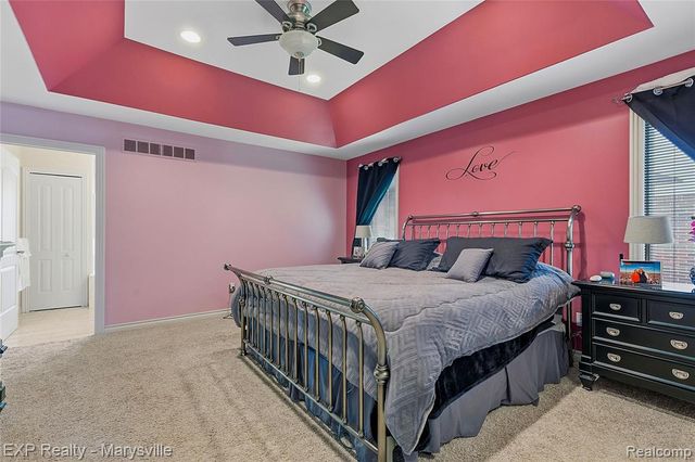 53146 Michael Drive, New Baltimore, MI 48047