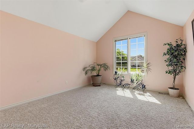 53146 Michael Drive, New Baltimore, MI 48047