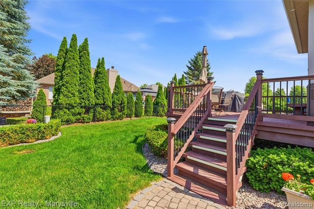 53146 Michael Drive, New Baltimore, MI 48047
