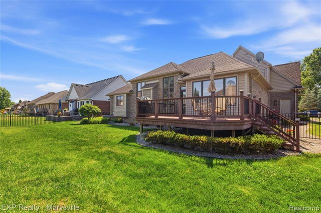 53146 Michael Drive, New Baltimore, MI 48047