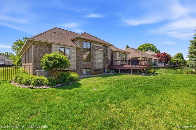 53146 Michael Drive, New Baltimore, MI 48047