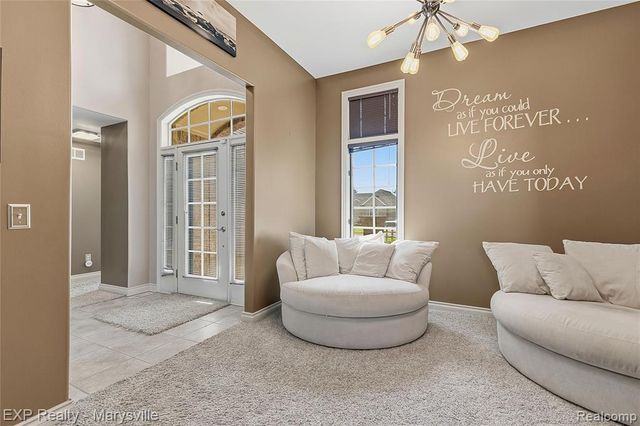 53146 Michael Drive, New Baltimore, MI 48047