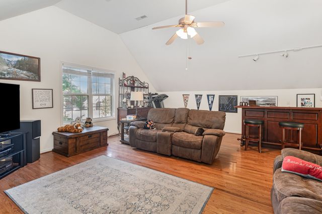 4408 Benchmark Dr, Antioch, TN 37013