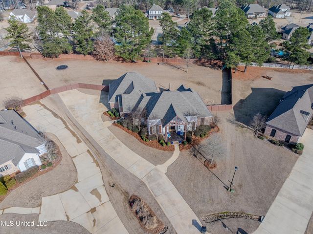 424 Stonewater Cove, Madison, MS 39110