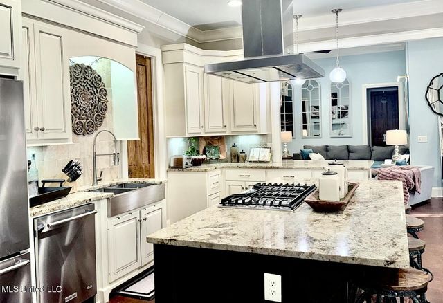 424 Stonewater Cove, Madison, MS 39110