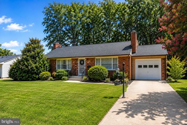 7314 LOIS LN, Lanham, MD 20706
