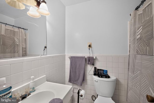 7314 LOIS LN, Lanham, MD 20706