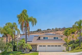 22241 Dardenne, Calabasas, CA 91302