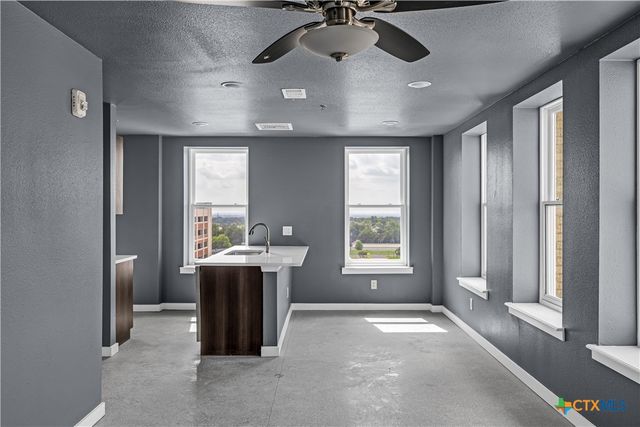 103 E Central Avenue, Temple, TX 76501