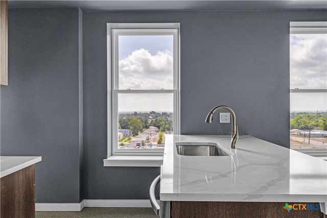 103 E Central Avenue, Temple, TX 76501