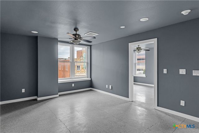 103 E Central Avenue, Temple, TX 76501