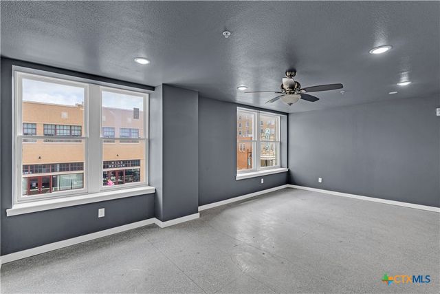 103 E Central Avenue, Temple, TX 76501