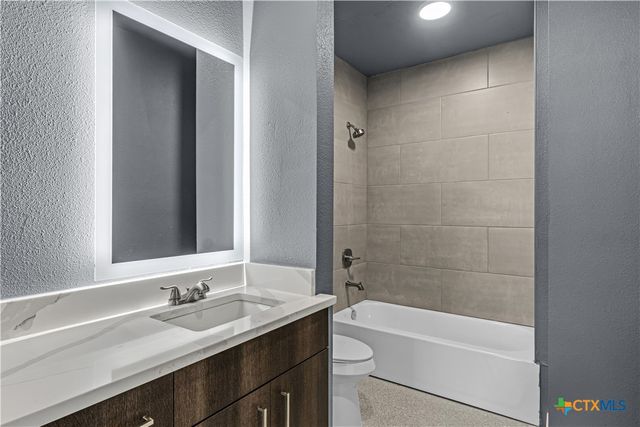 103 E Central Avenue, Temple, TX 76501