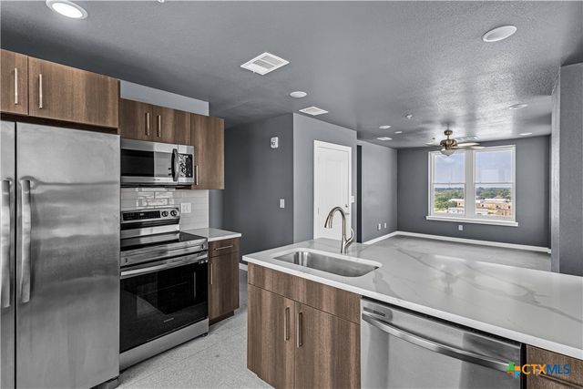 103 E Central Avenue, Temple, TX 76501