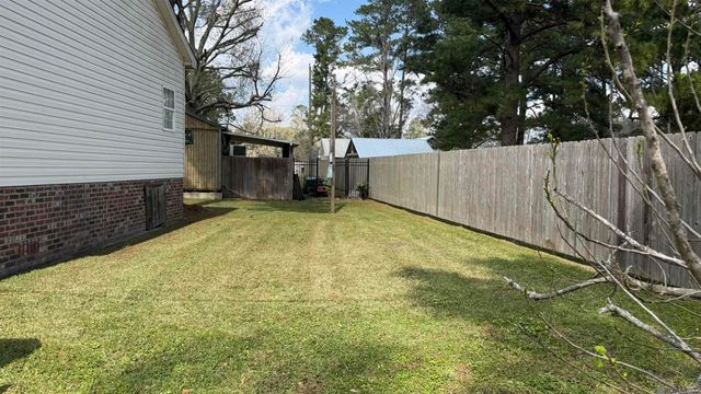 13486 Liberty Ln, St Amant, LA 70774