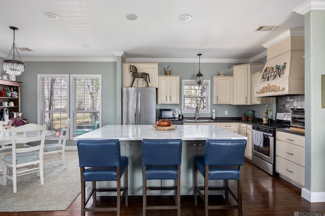 13486 Liberty Ln, St Amant, LA 70774