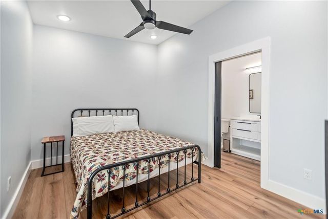 38 Penny Lane, Port O Connor, TX 77982