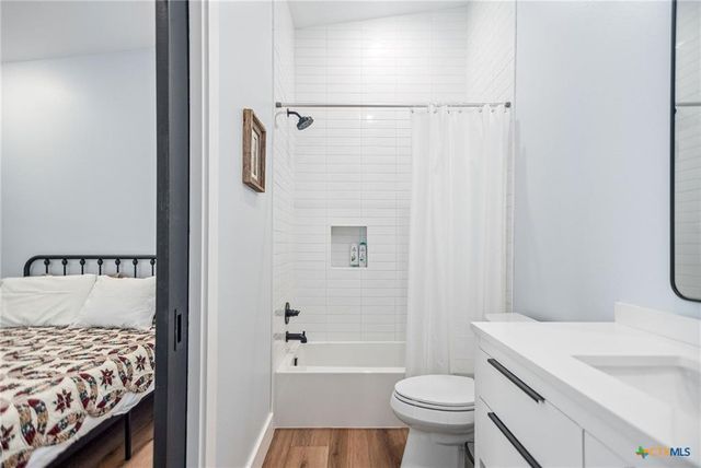 38 Penny Lane, Port O Connor, TX 77982