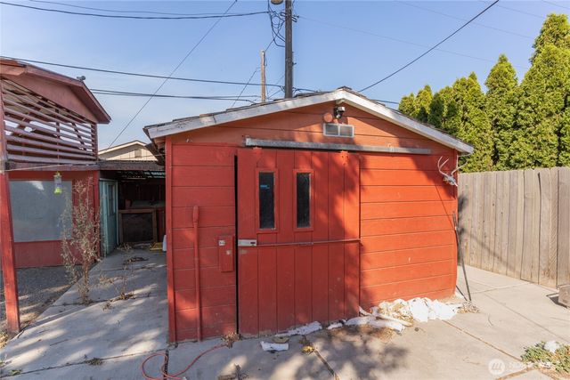 218 SW 3rd Avenue, Quincy, WA 98848