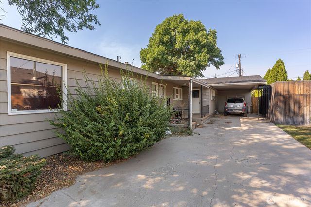 218 SW 3rd Avenue, Quincy, WA 98848