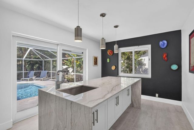 2920 NE 52ND Street, Fort Lauderdale, FL 33308
