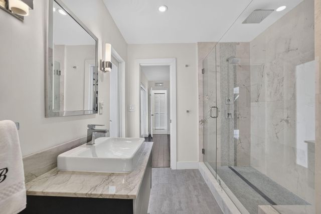 2920 NE 52ND Street, Fort Lauderdale, FL 33308