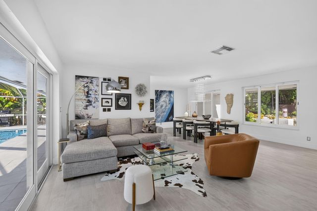 2920 NE 52ND Street, Fort Lauderdale, FL 33308