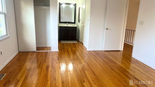 31 Groendyke Lane, Plainsboro, NJ 08536