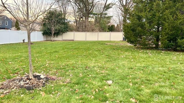 31 Groendyke Lane, Plainsboro, NJ 08536