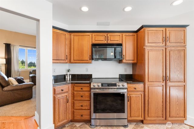 308 Brockway Road, Chehalis, WA 98532