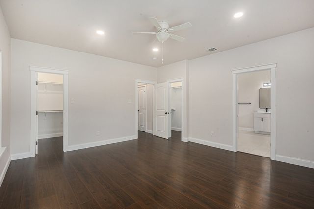 290 E Aurora Street, Rhome, TX 76078