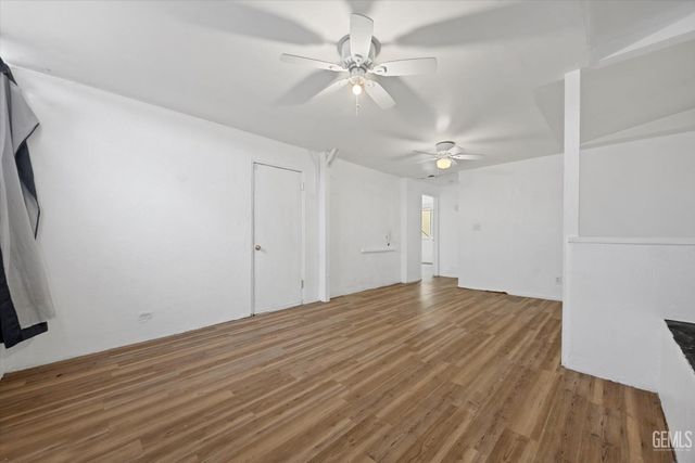 1221 El Rancho Drive, Bakersfield, CA 93304