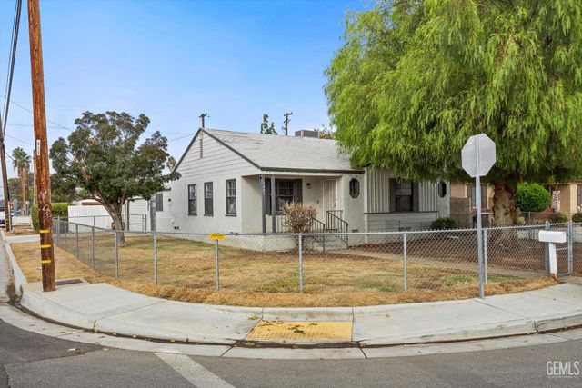 1221 El Rancho Drive, Bakersfield, CA 93304